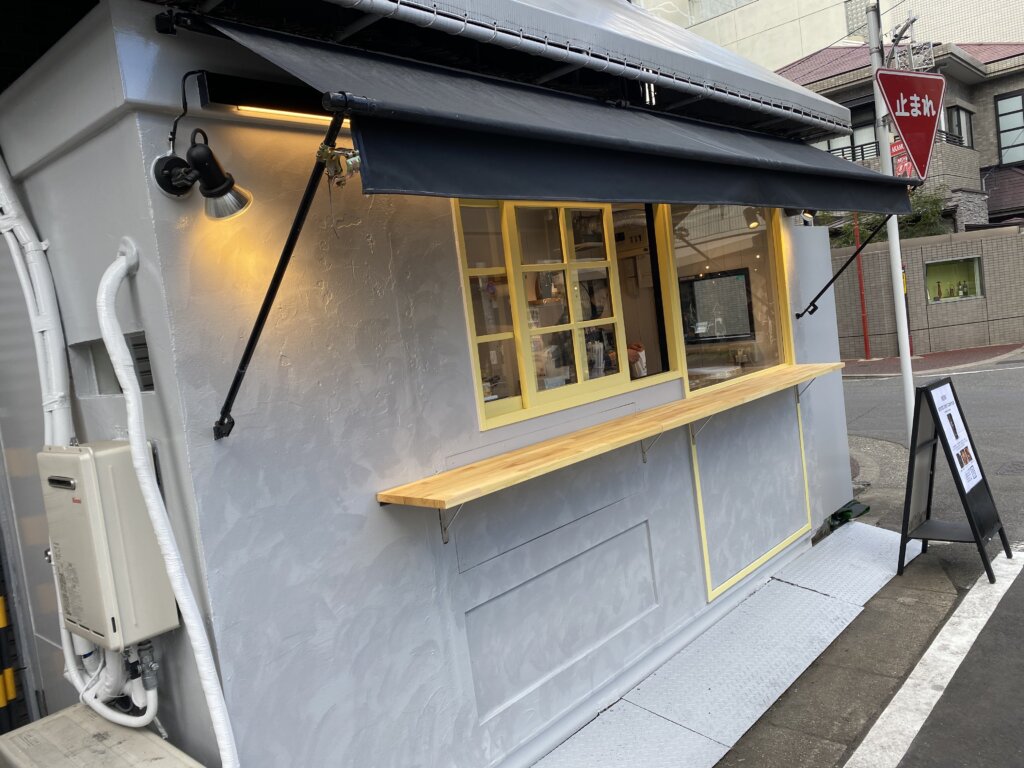 名古屋市中区大須のカフェ外装工事完工